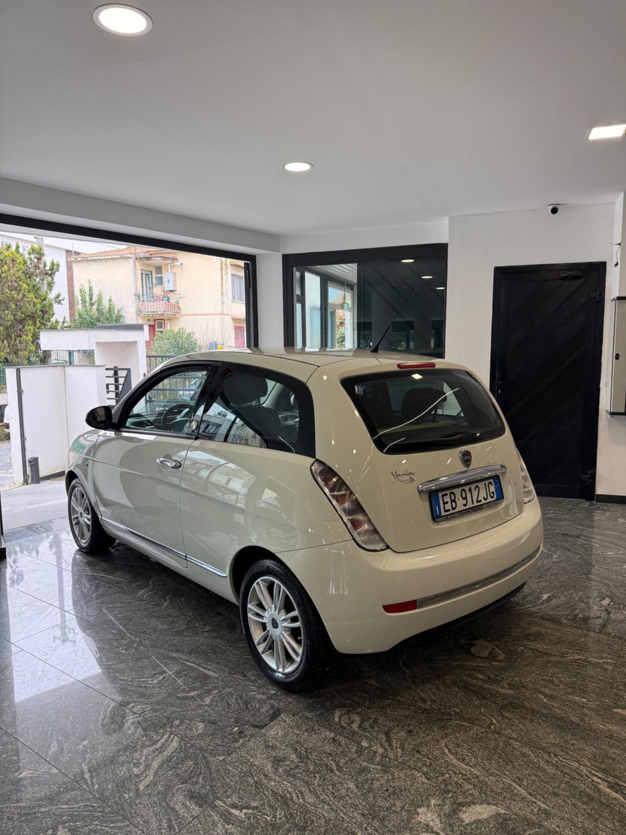 Lancia Ypsilon 1.4 E-Collection Ecochic GPL
