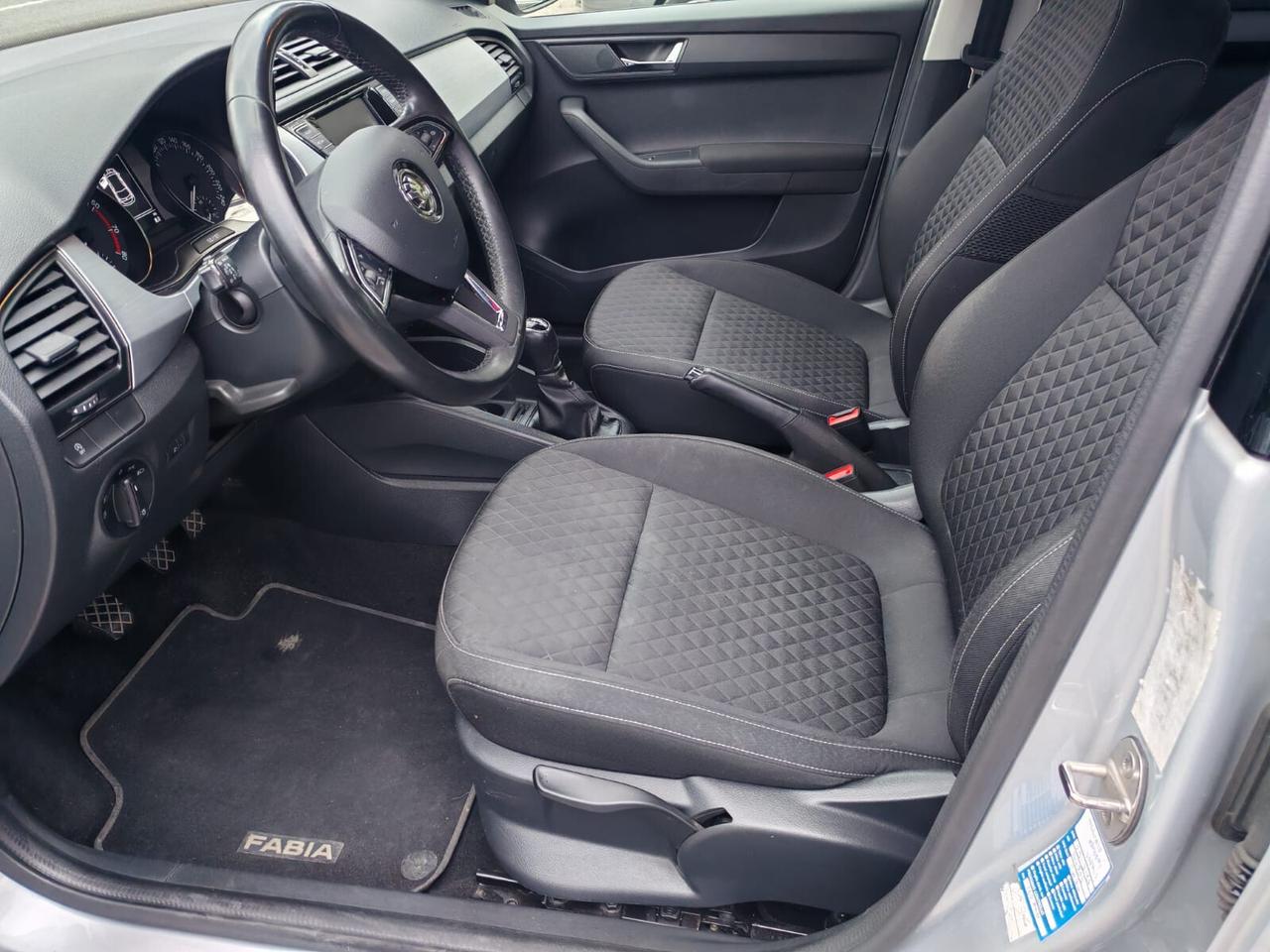 Skoda Fabia 1.2 TSI Twin Color Design Edition Argento