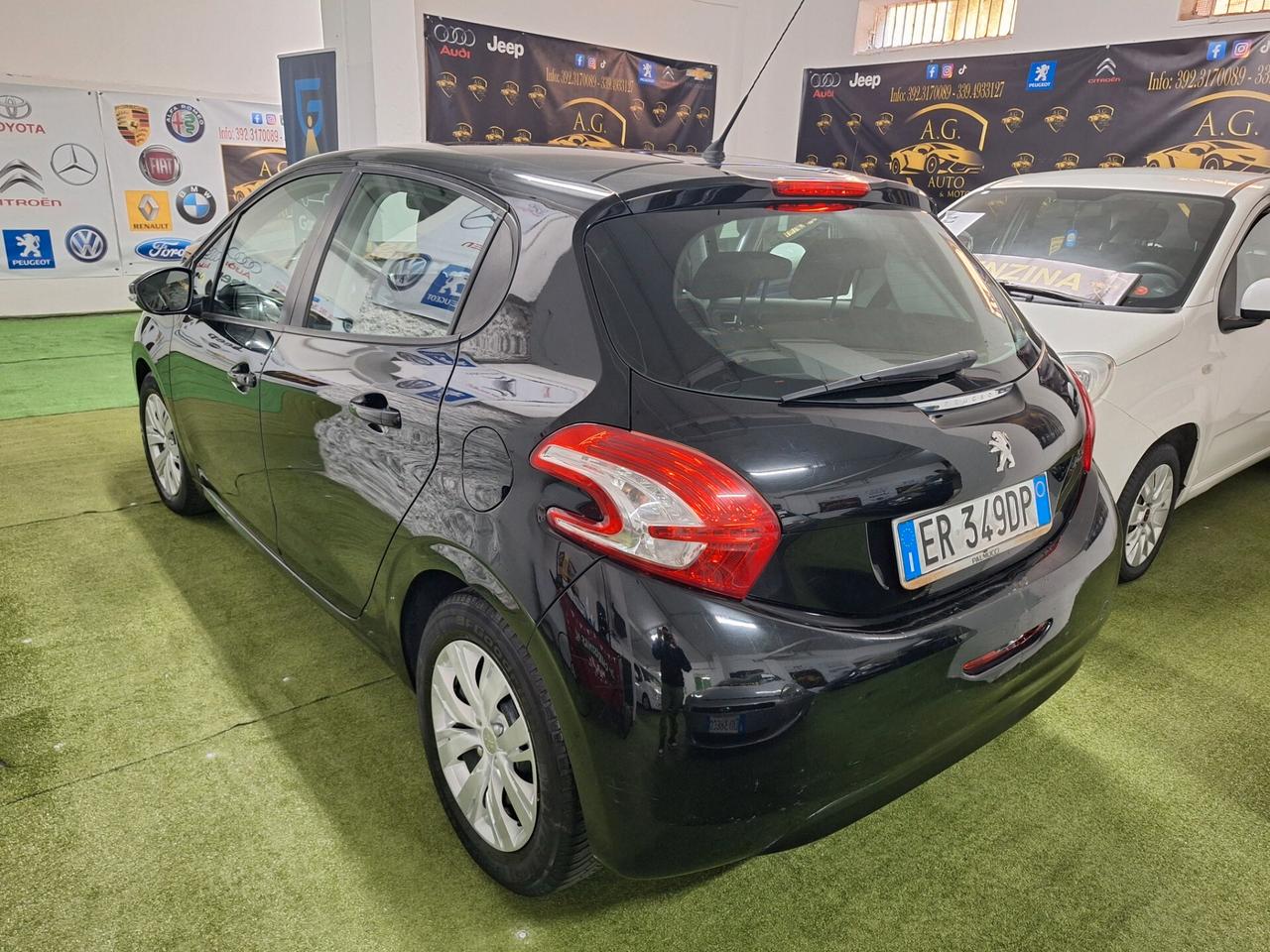 Peugeot 208 1.2 VTi 82 CV 5 porte Allure