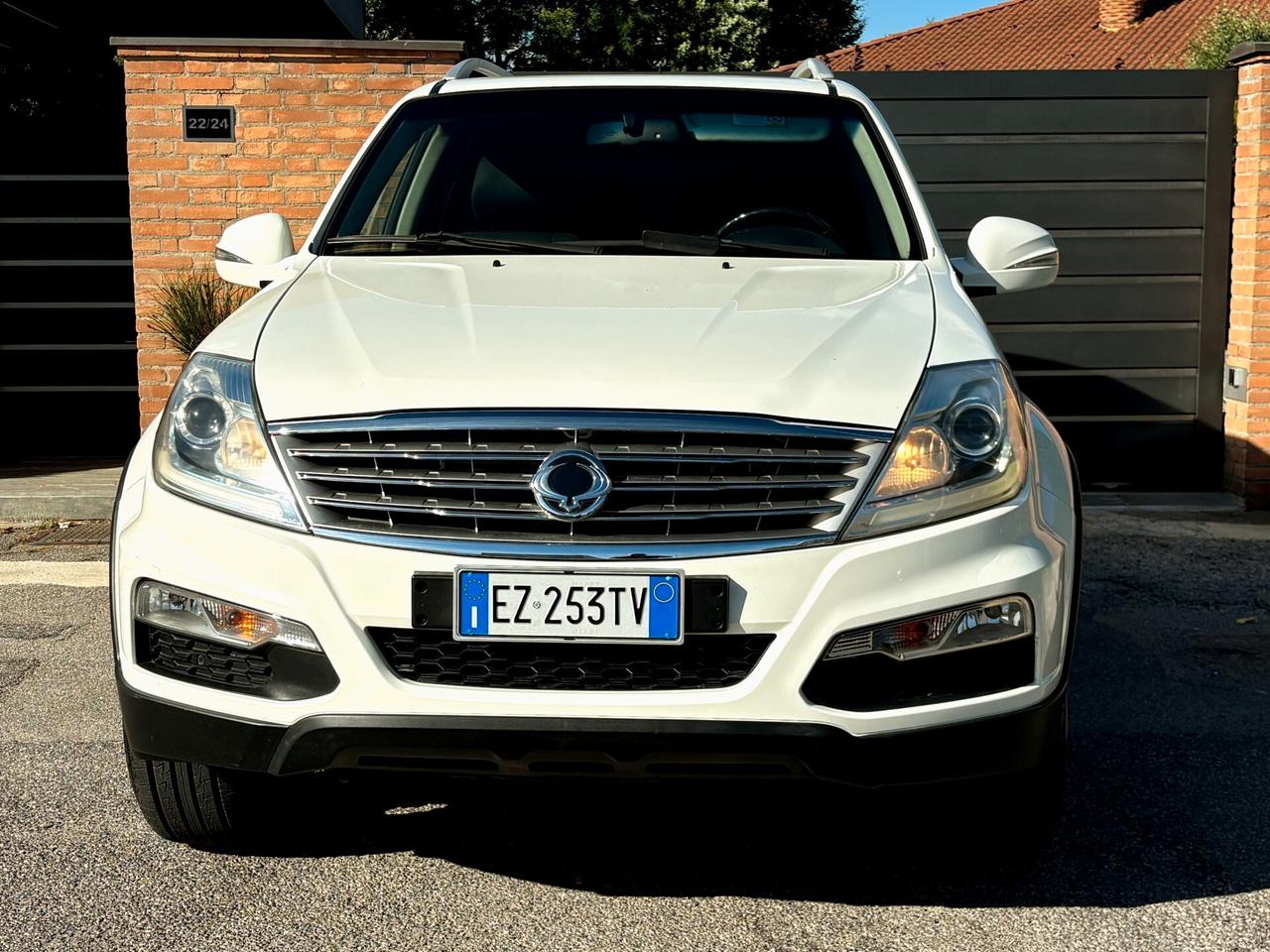 SSANGYONG REXTON 2.0D aut. 4x4 -7POSTI-2015