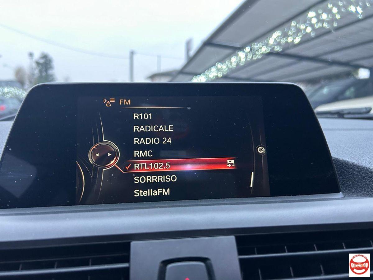 BMW - Serie 1 118d Advantage 5p auto