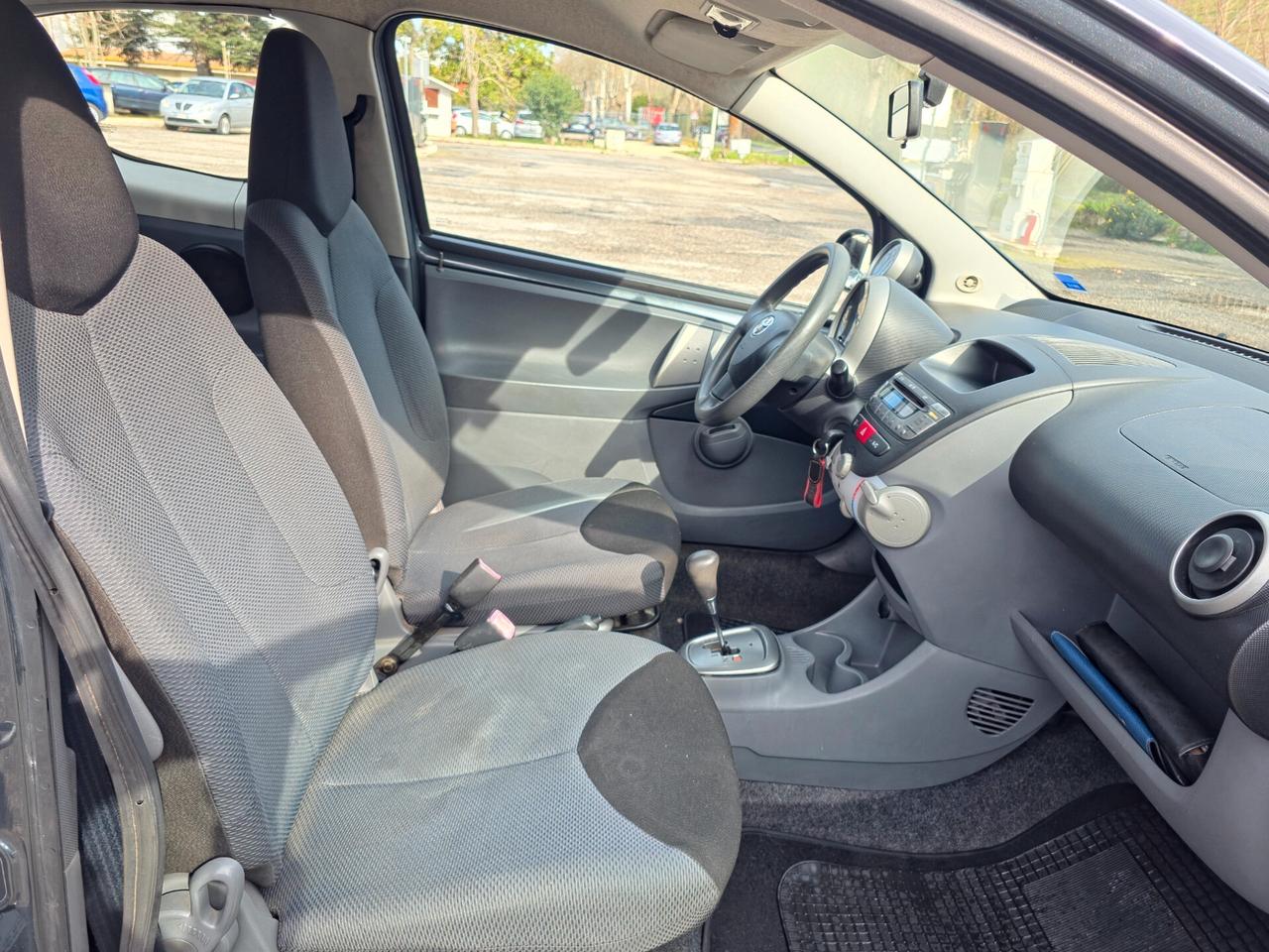 Toyota Aygo 1.0 12V VVT-i 3 porte Sol 2006-E4 Automatico NEO