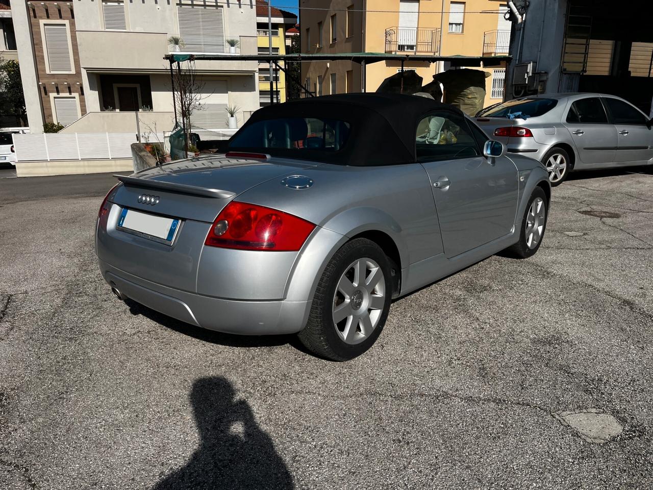Audi TT Roadster 1.8 T 20V 179 CV cat
