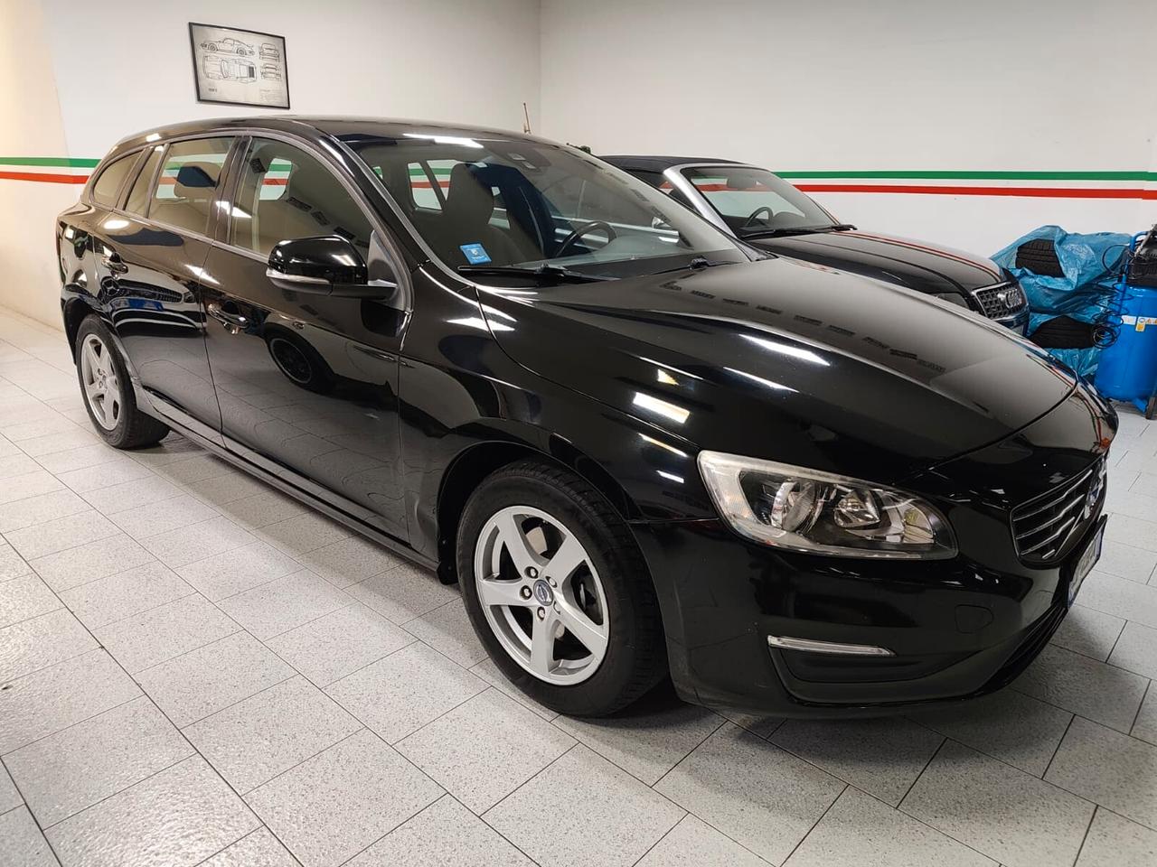 Volvo V60 D2 1.6 DIESEL NEOPATENTATI