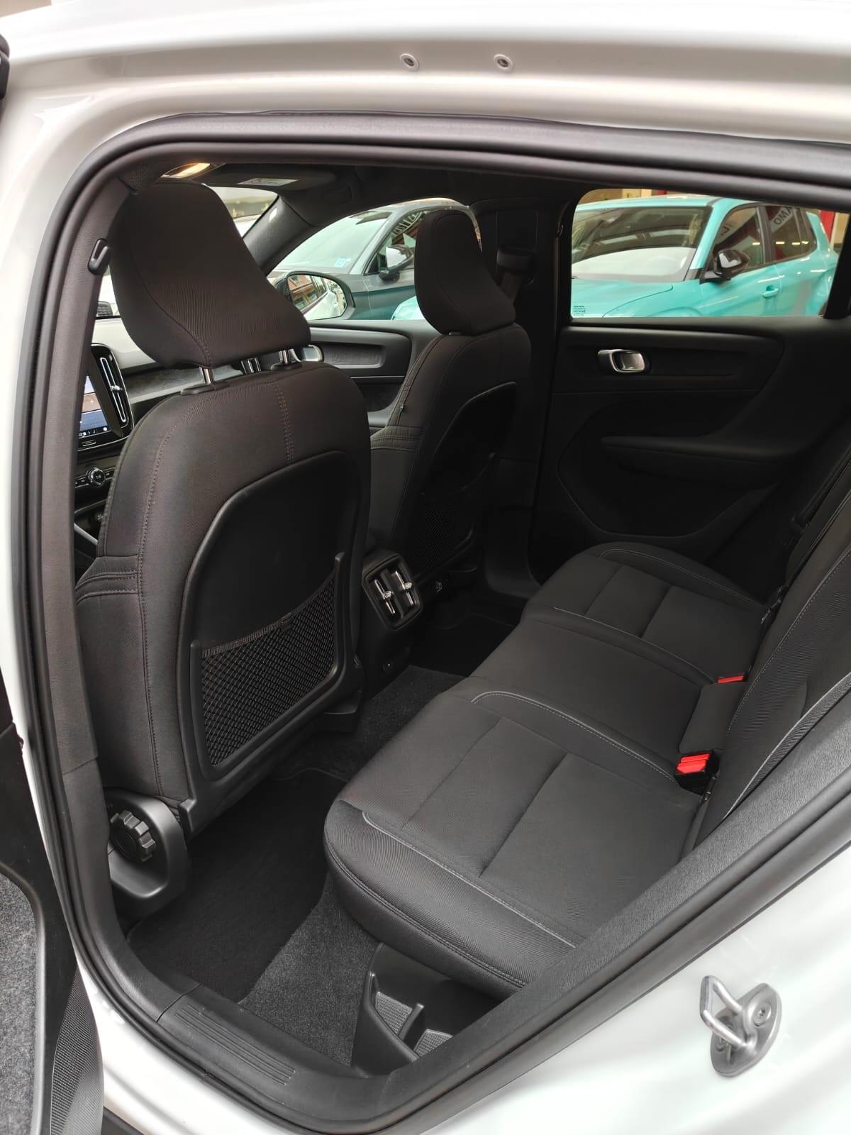 Volvo C40 Recharge Twin Motor AWD Plus