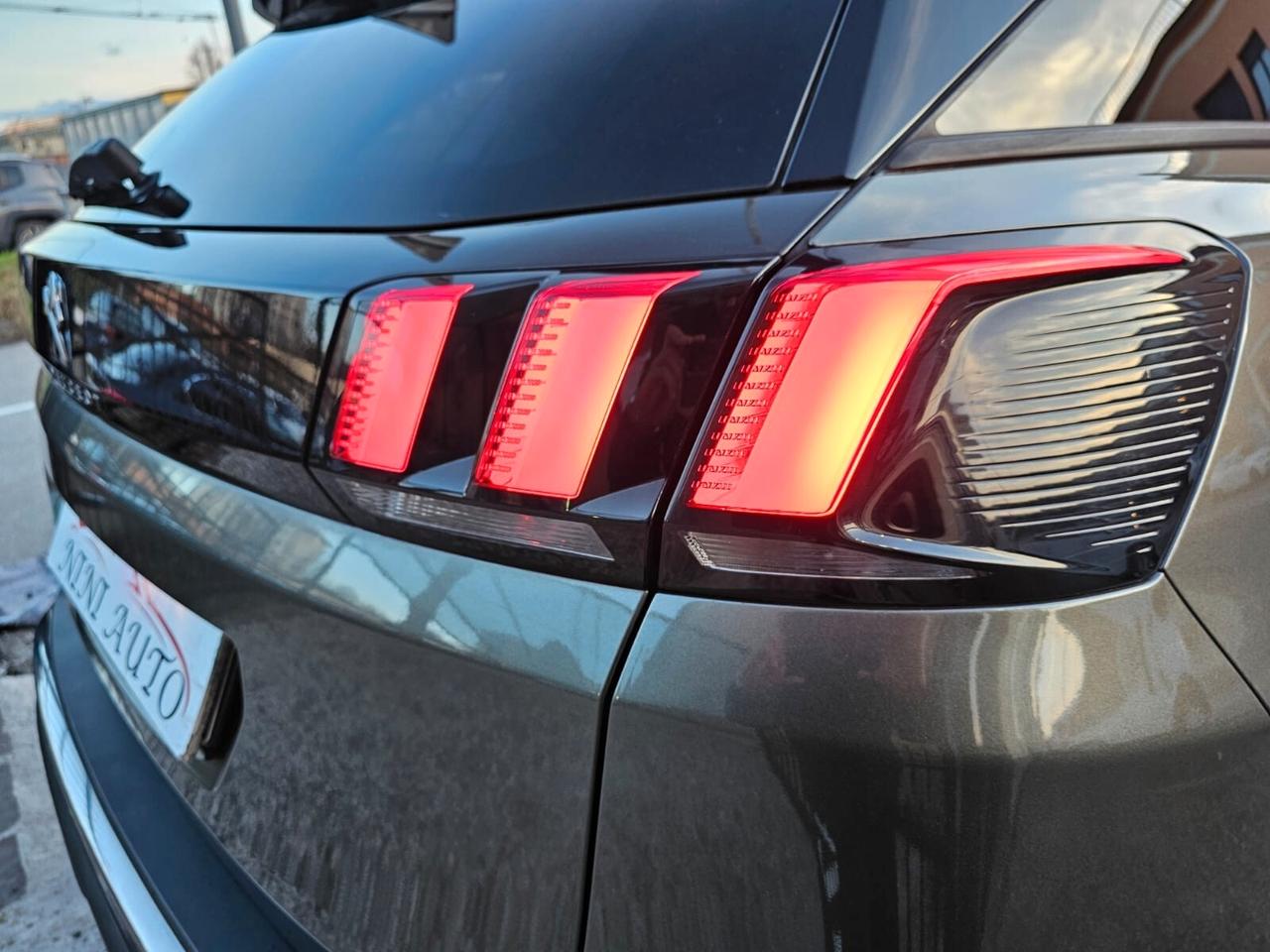 Peugeot 3008 BlueHDi 120cv Allure*S&S*Navi*Led*Euro6*Unipro*