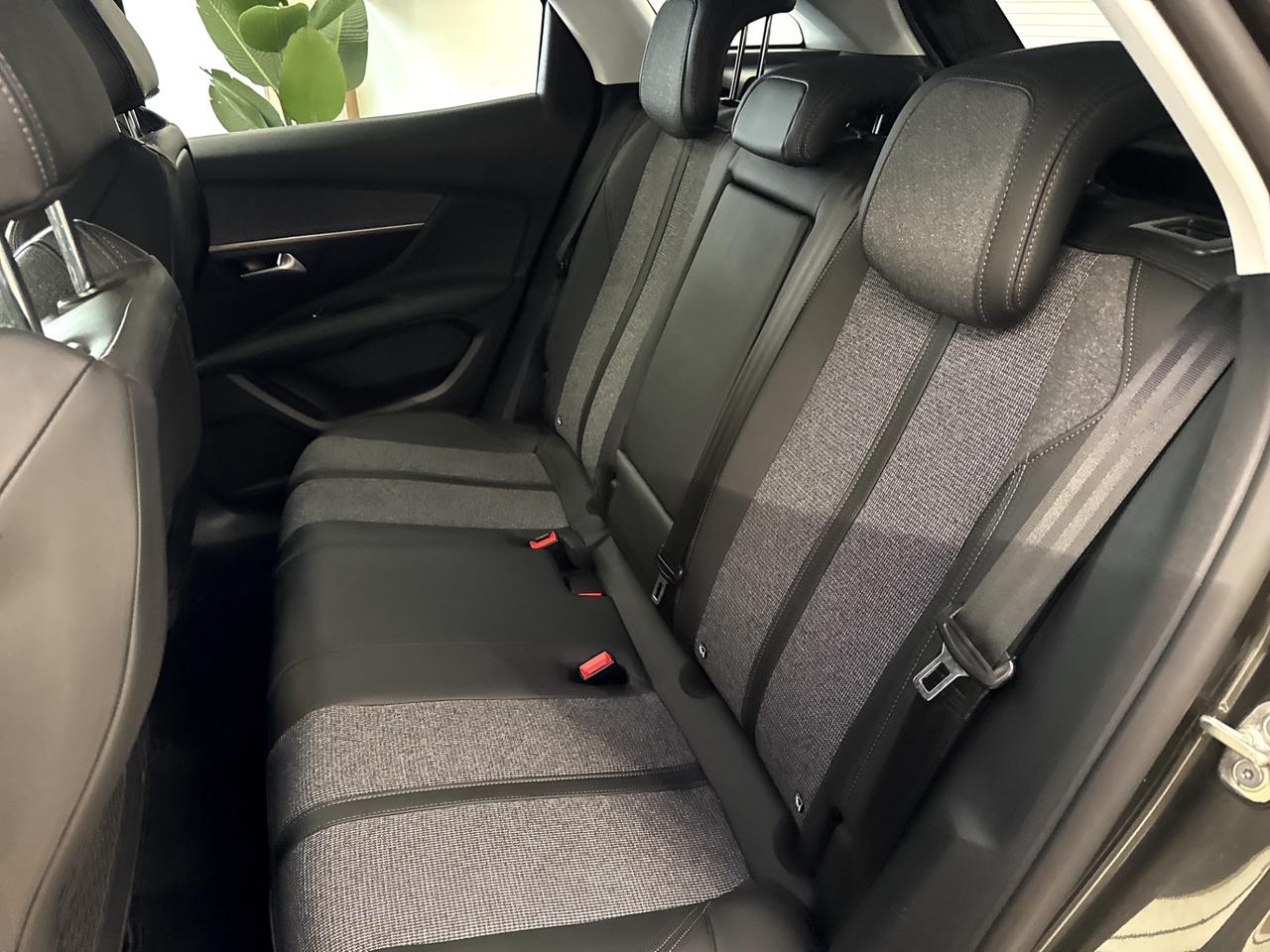 Peugeot 3008 BlueHDi 120 S&S Allure