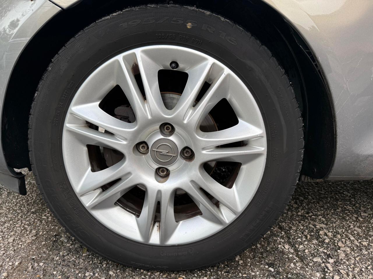 Opel Corsa 1.2 5 porte Elective NEOPATENTATI