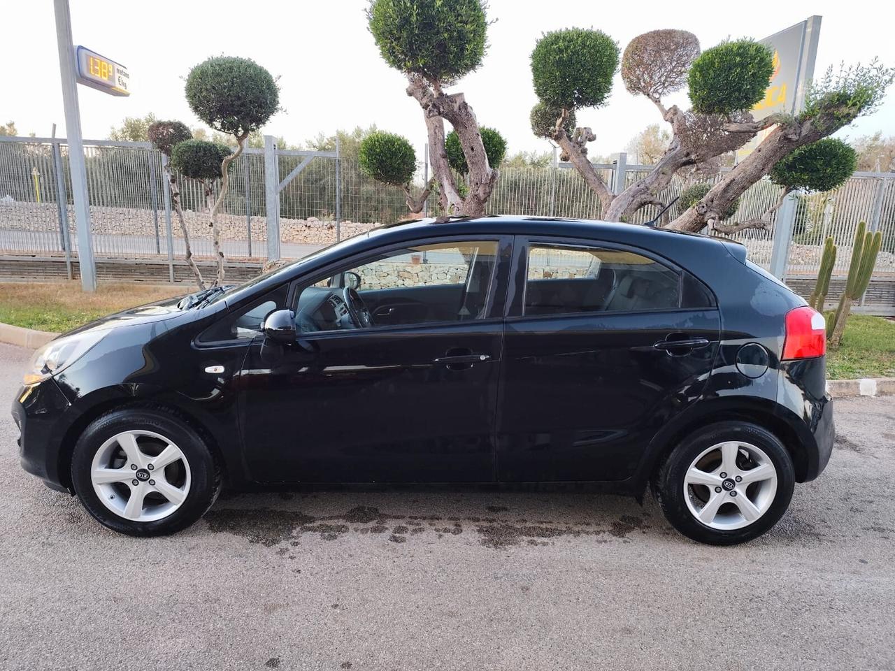 Kia Rio 1.1 CRDi 2014