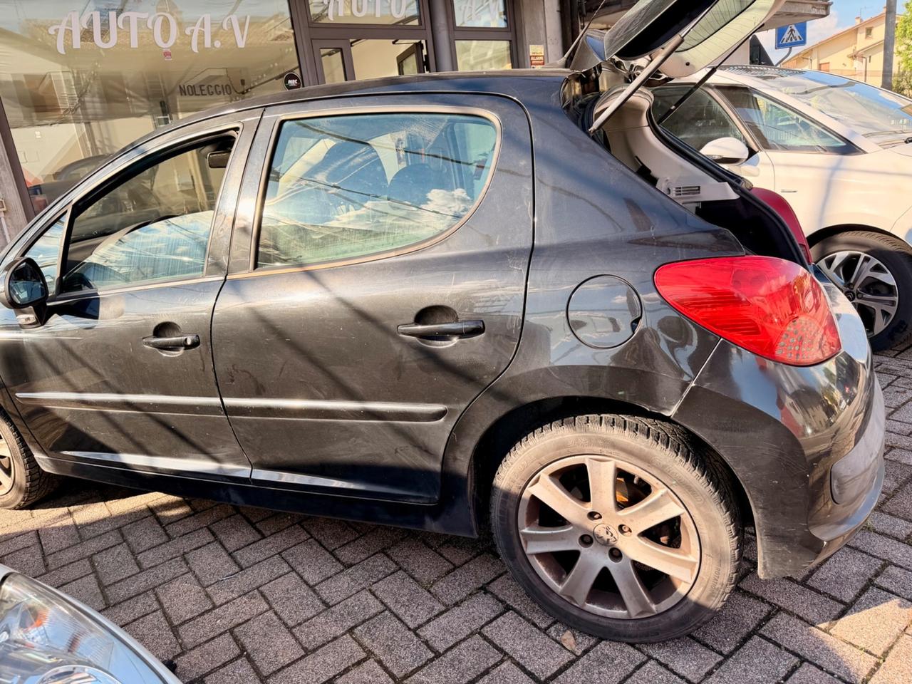 Peugeot 207 1.6 HDi 90CV 5p. XS