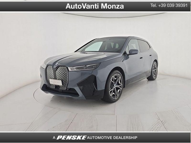 BMW iX iX xDrive40 Pacchetto Sportivo