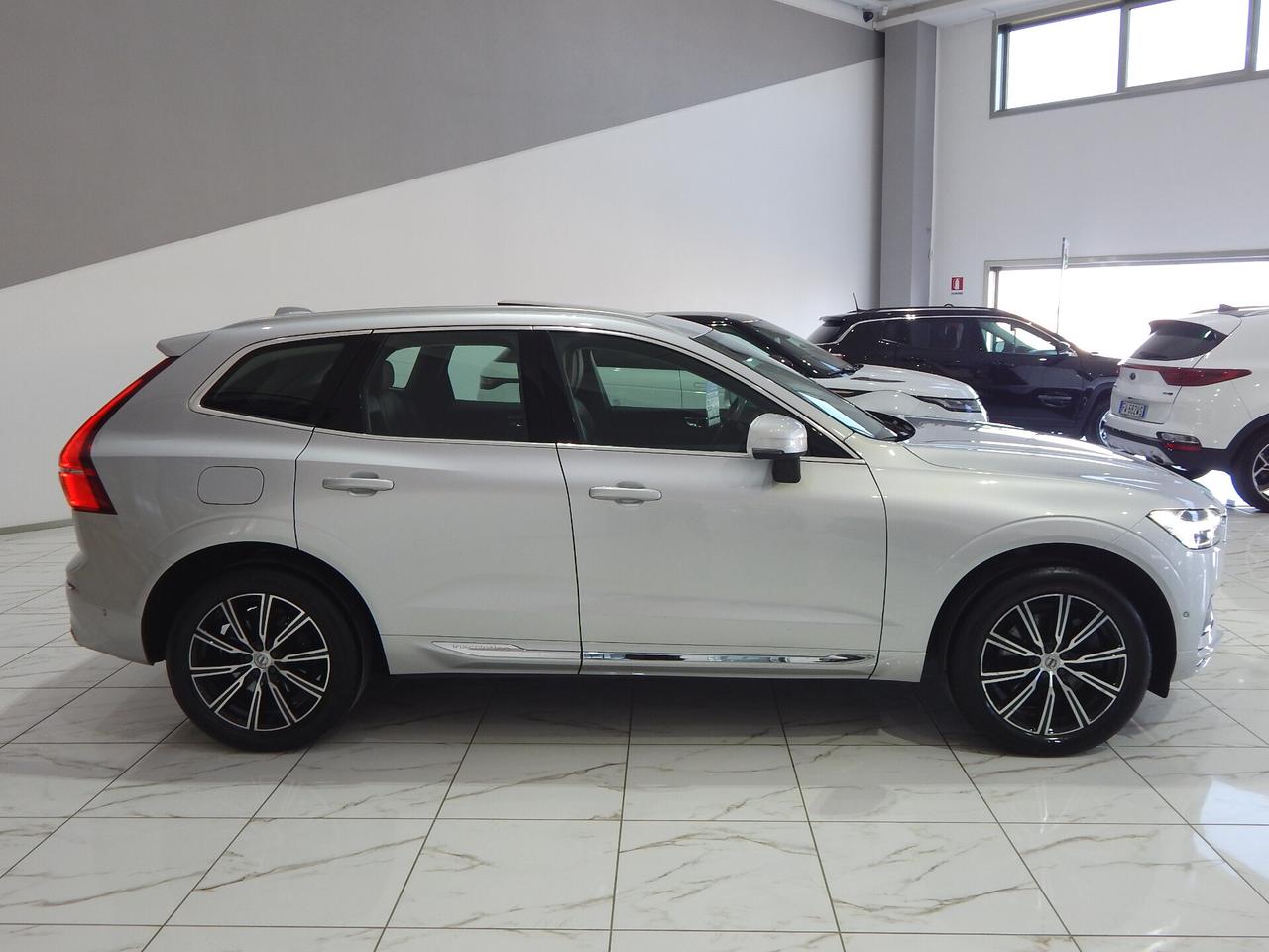 Volvo XC60 2.0 B4 Inscription AWD Aut TETTO-NAVI-PELLE-KAMERA