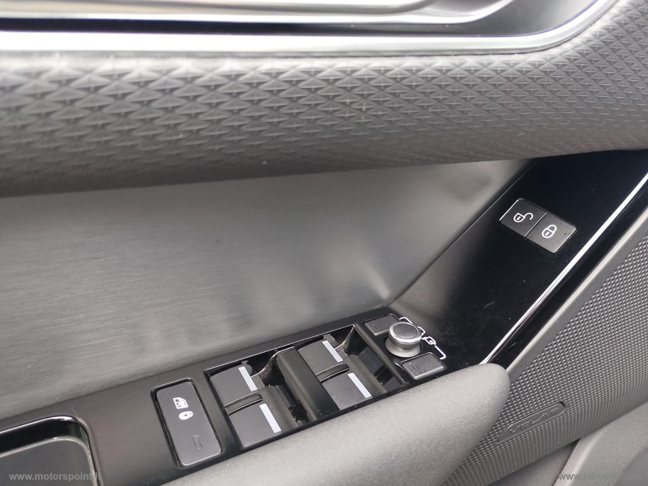 LAND ROVER RR Velar 2.0D 240 CV R-Dynamic