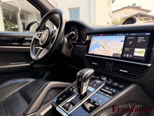 PORSCHE Cayenne 3.0 V6