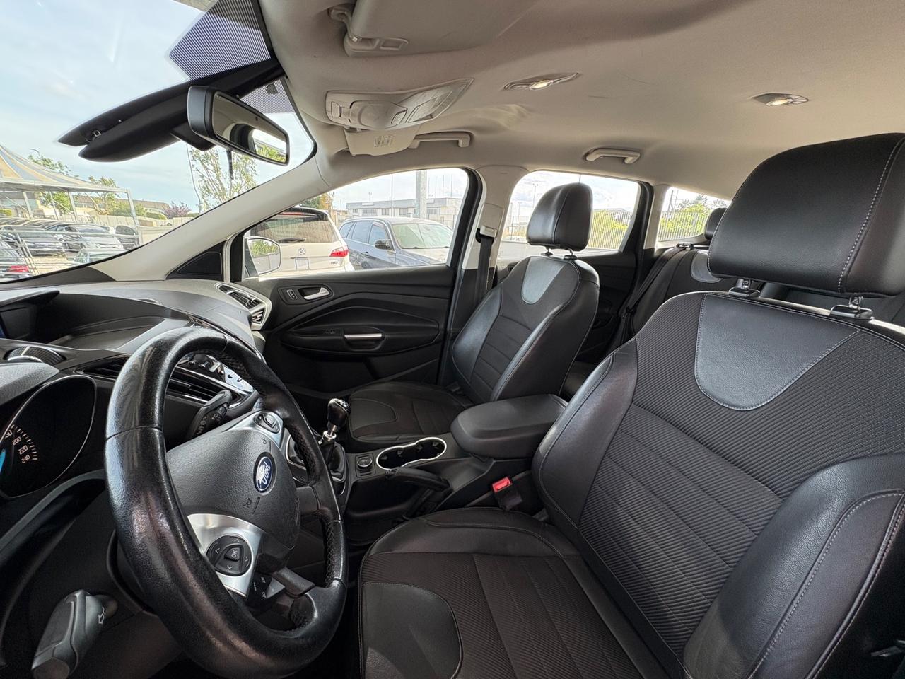 Ford Kuga 2.0 TDCI 140 CV 2WD Titanium