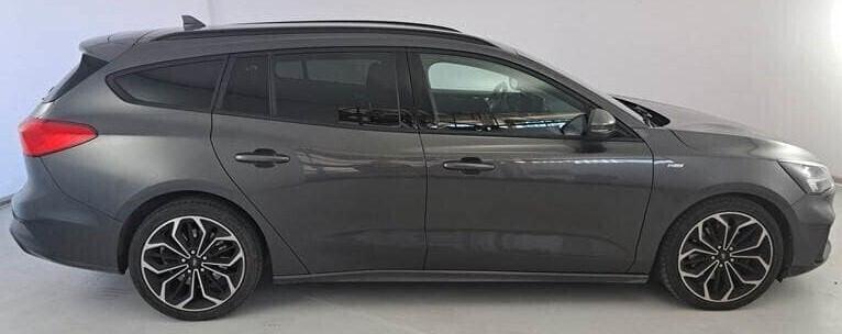 Ford Focus ST Line SW