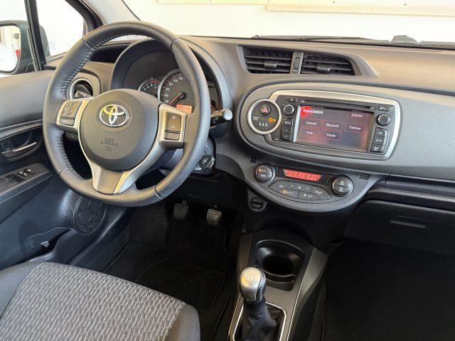 TOYOTA Yaris 1.0 5 porte Active NEOPATENTATI / PREZZO REALE