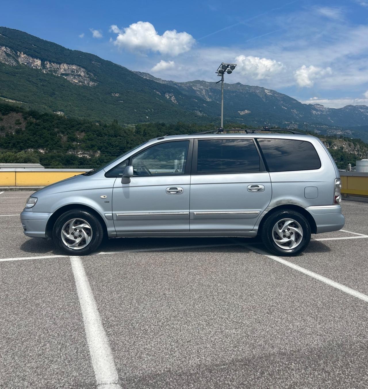 Hyundai Trajet 2.0 CRDi TD Dynamic 7 Posti