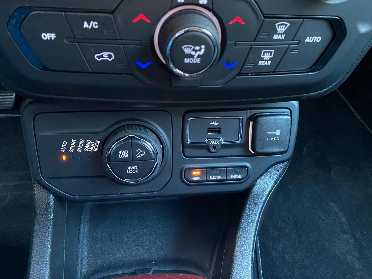 Jeep Renegade 1.3 T4 240CV PHEV 4xe AT6 Trailhawk