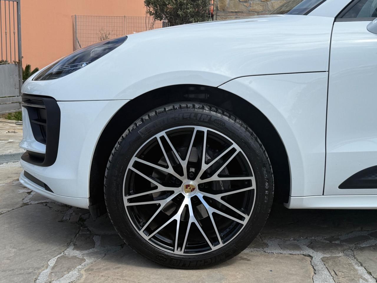 Porsche Macan 2.0 265 cv Led Pelle Tetto Panoramico Apr. Camera 360* 21 Felgen