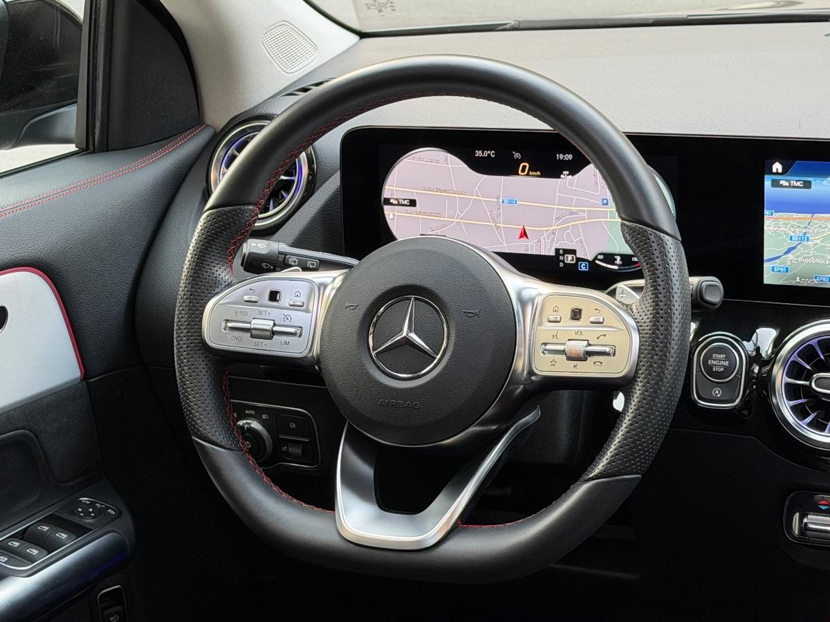 Mercedes GLA 200d 4Matic Premium AMG Night Edition