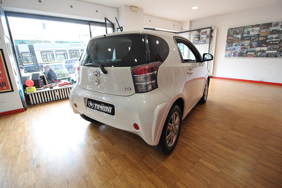 Toyota iQ Toyota iQ 1.0 cvt - 58000 KM