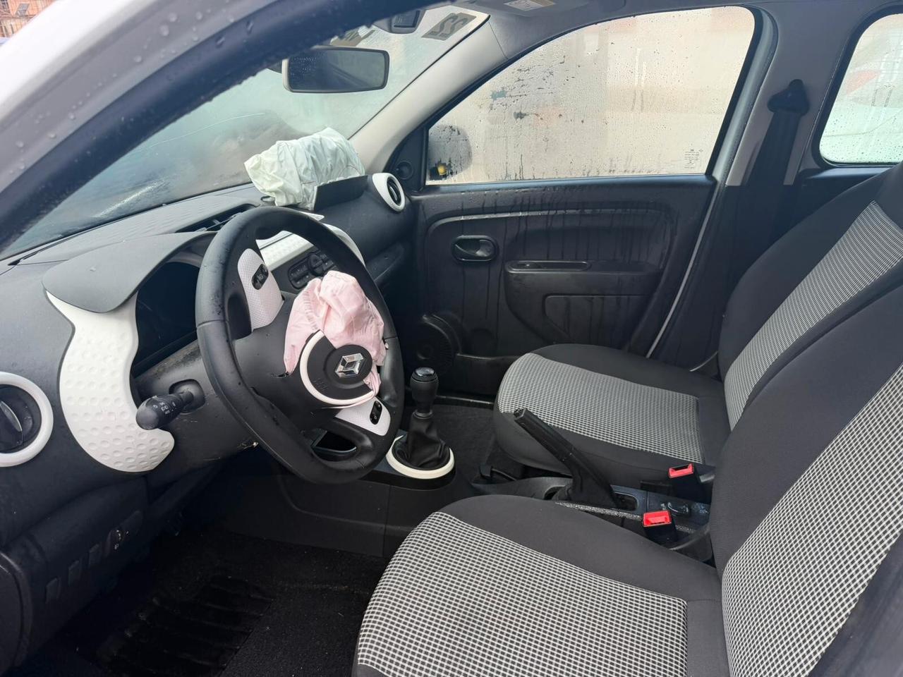 Renault Twingo 1,0 sinistrato - 2020