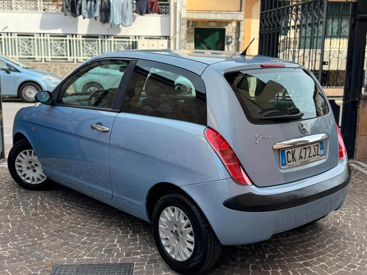 Lancia Ypsilon 1.2 16V Platino