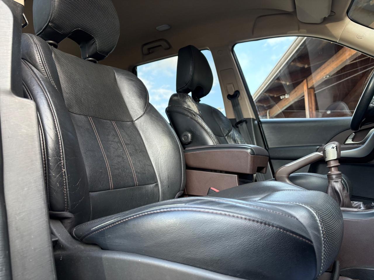 Mahindra XUV500 2.2 7 POSTI