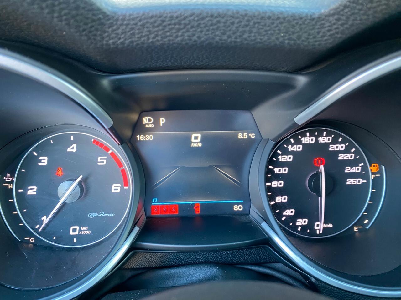 Alfa Romeo Stelvio 2.2 160CV VAN/AUTOCARRO 5 POSTI