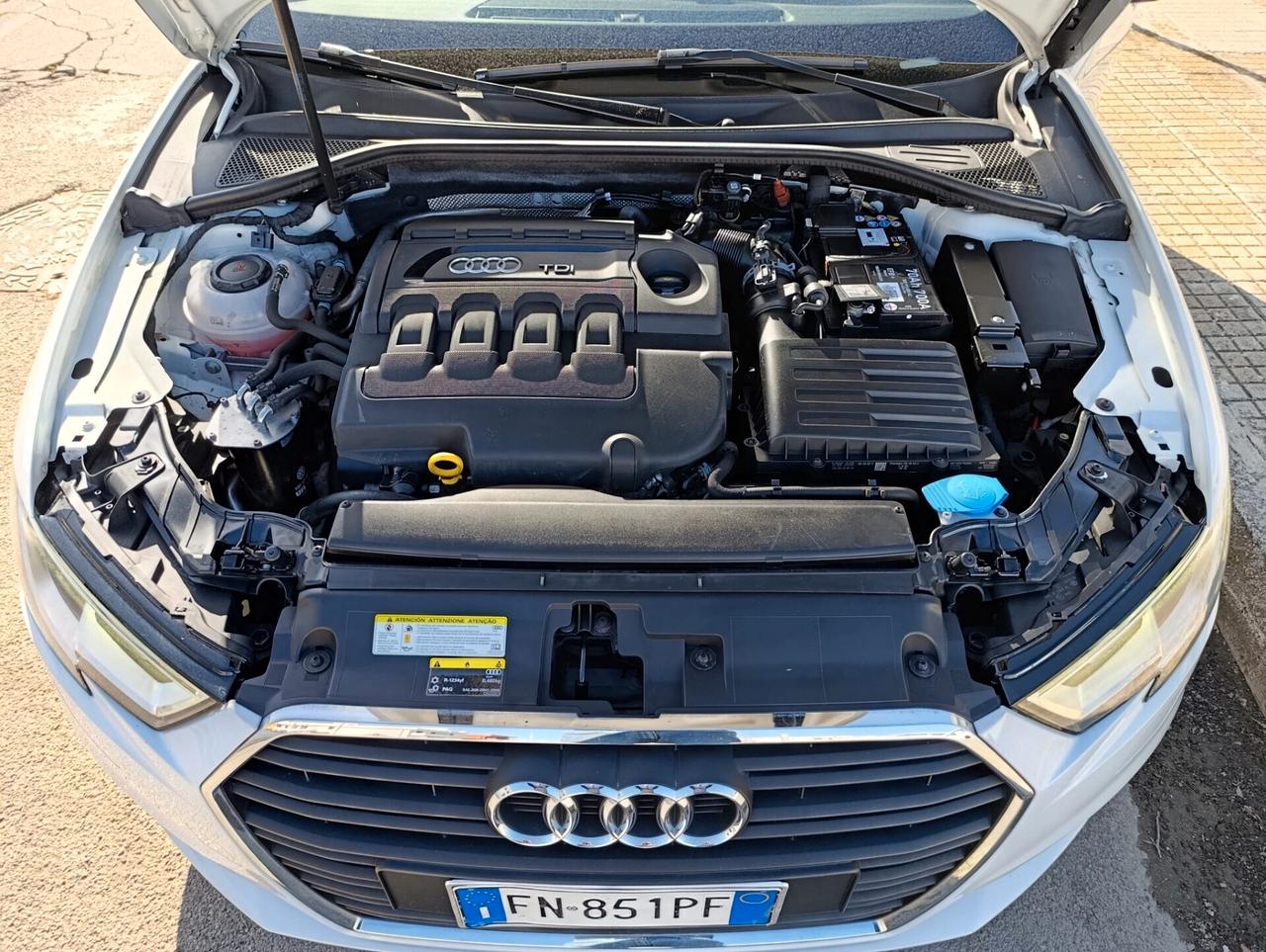 AUDI A3 1.6 TDI 116 CV Design KM 90.000 LED/NAV/SEDILI RISCALDATI