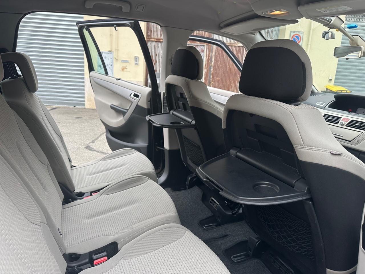 Citroen C4 Picasso c 4 7 posti 1.6 gpl fino 2028