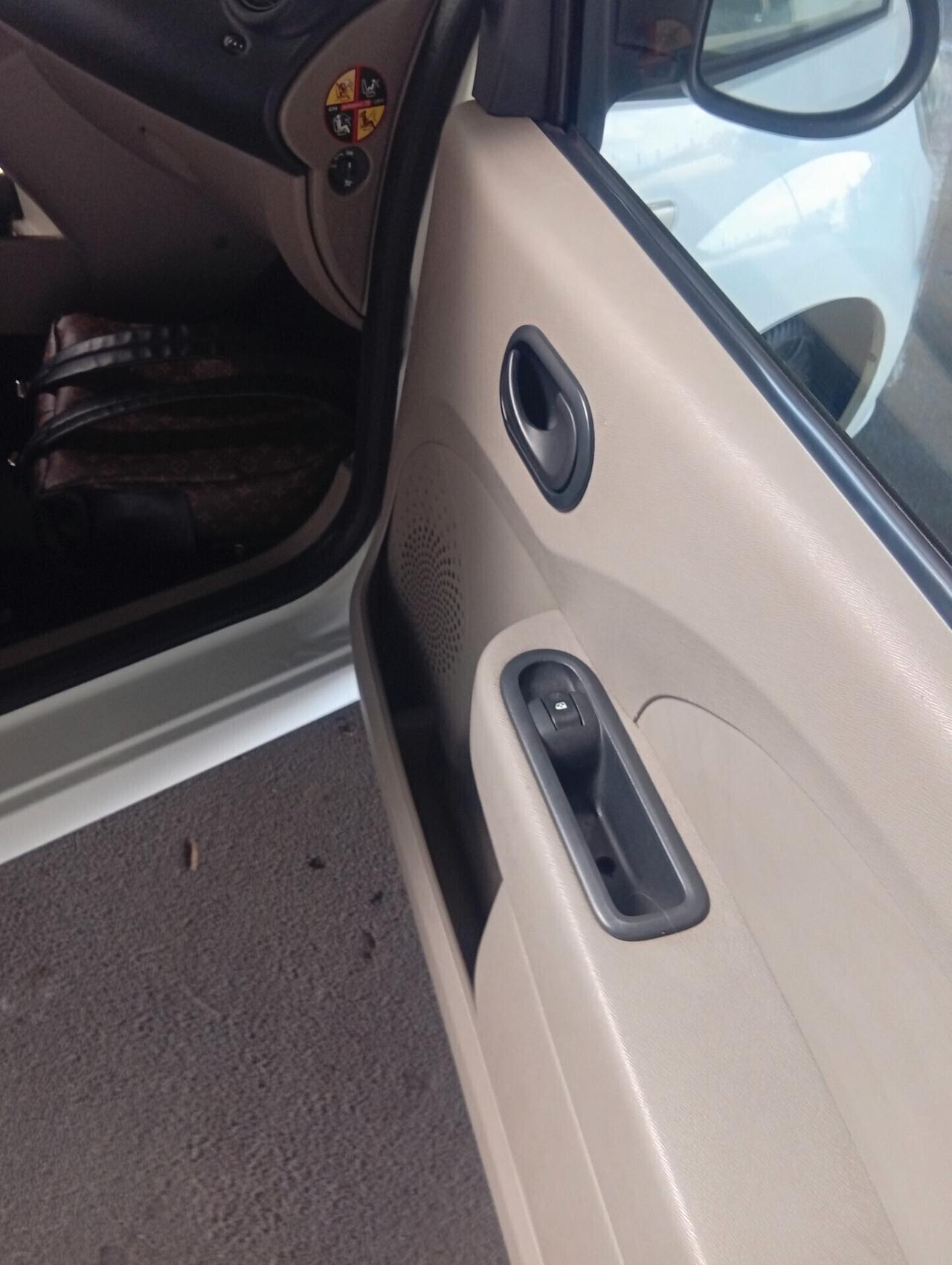 Renault Twingo 1.2 Sport & Sound