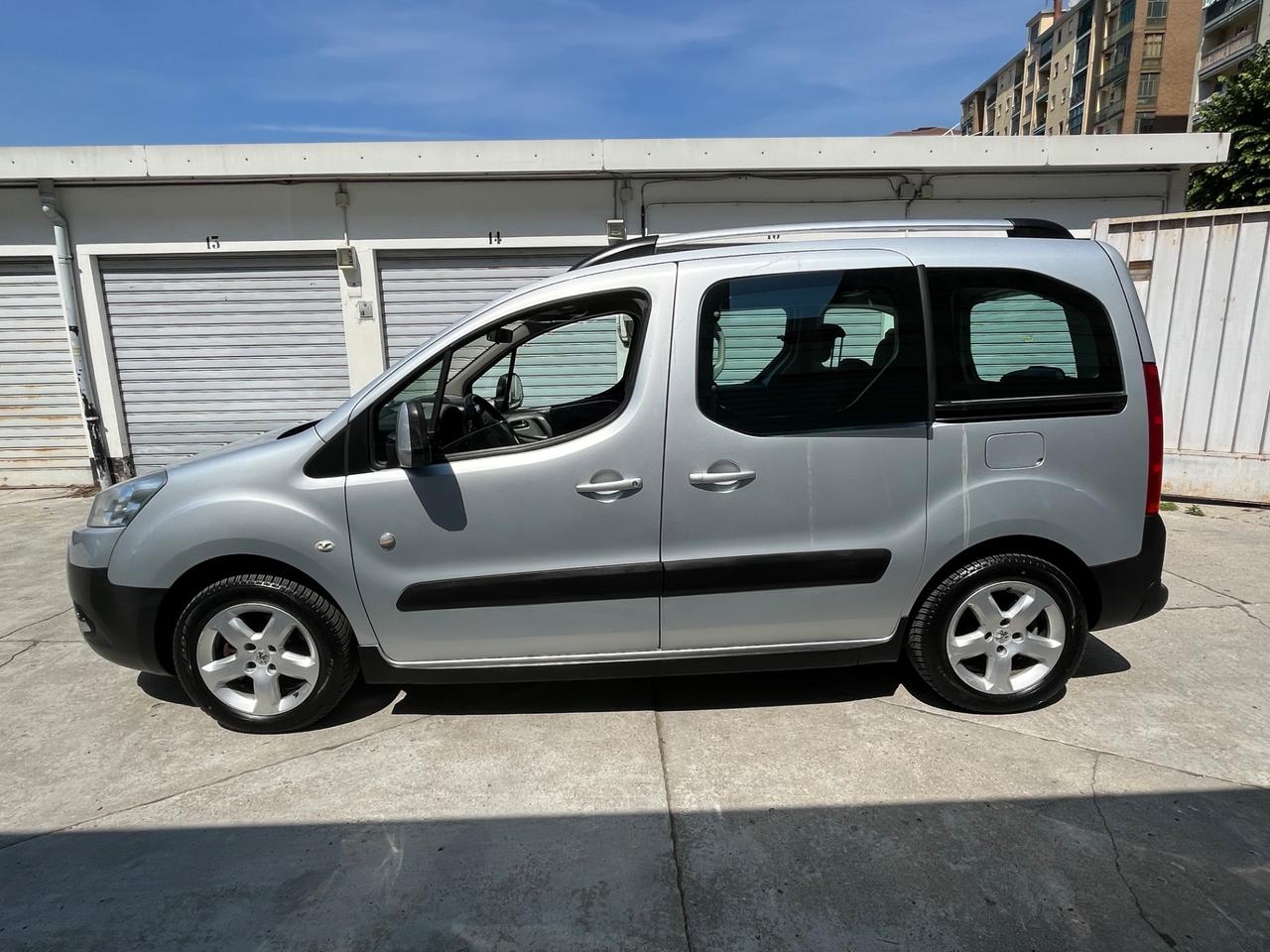 Peugeot Partner Tepee 1.6 VTi 120CV Outdoor GPL