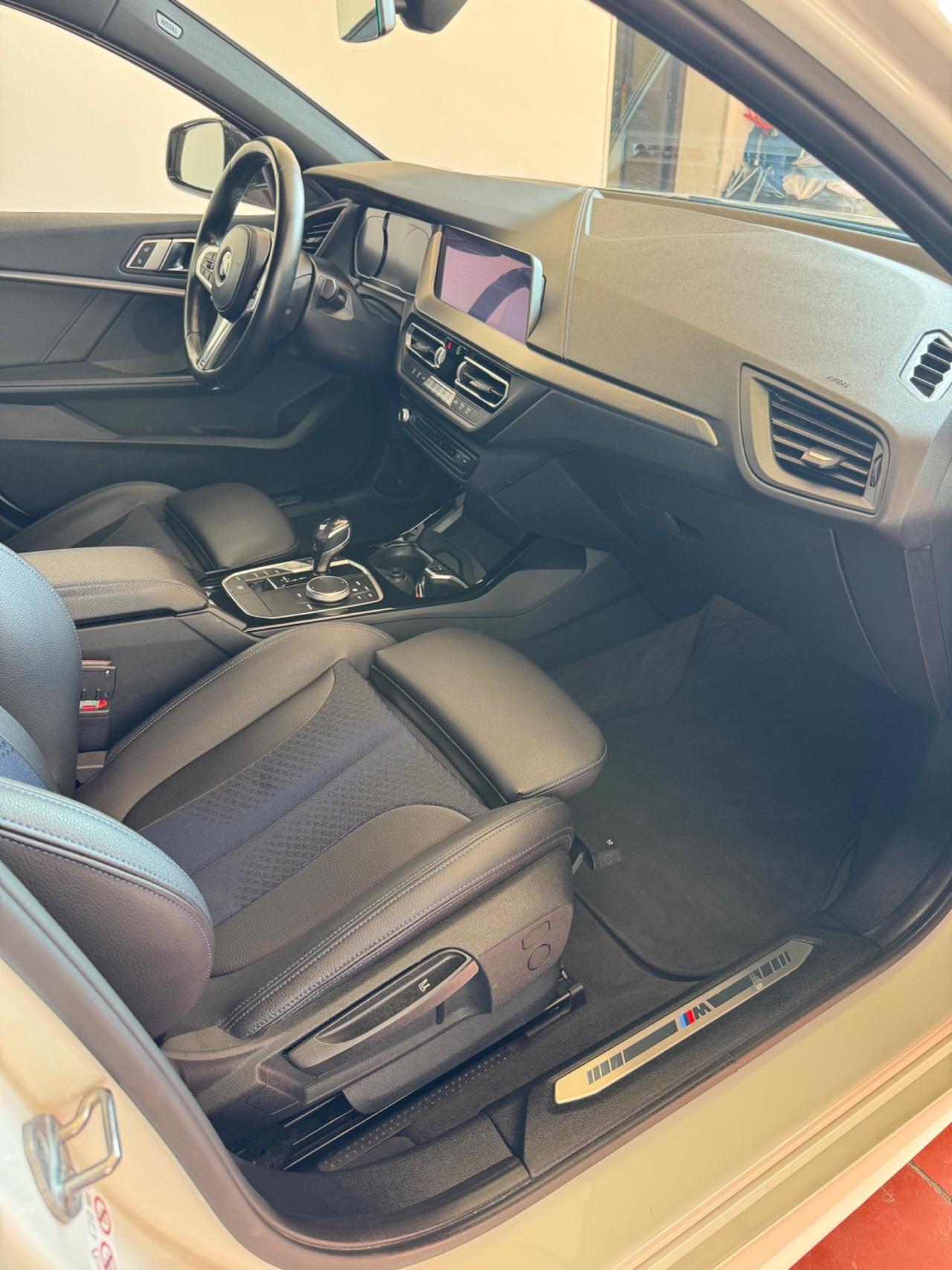 Bmw 116d 5p. Msport