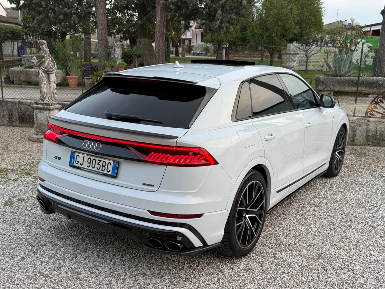 Audi Q8 50 TDI 286 CV quattro tiptronic Sport