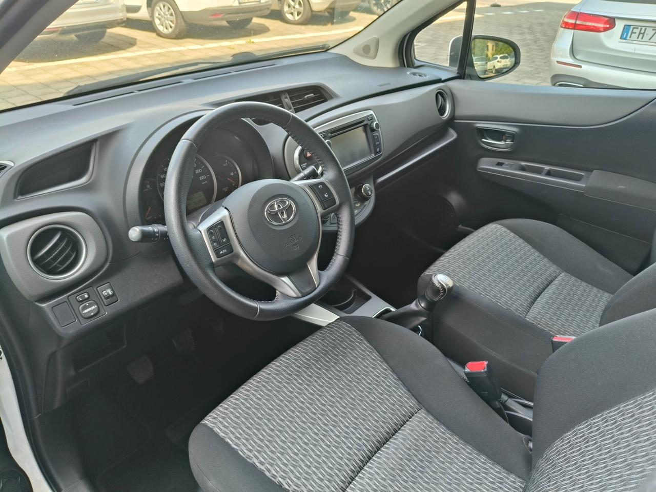 Toyota Yaris 1.0 5 porte Lounge