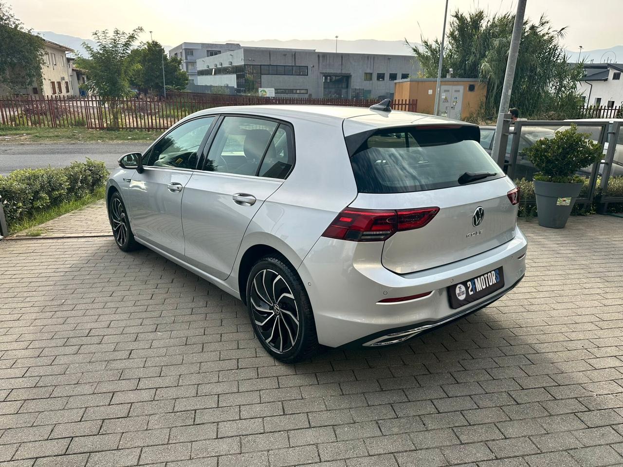 Volkswagen Golf 1.5 TGI DSG Style