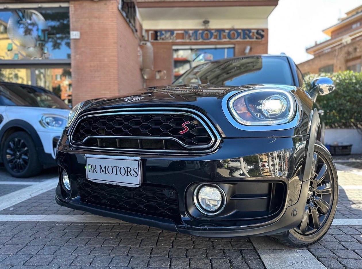 Mini Cooper SD Countryman ALL4 Total Black +C.AUTO-NAVI-H.K-LED !!