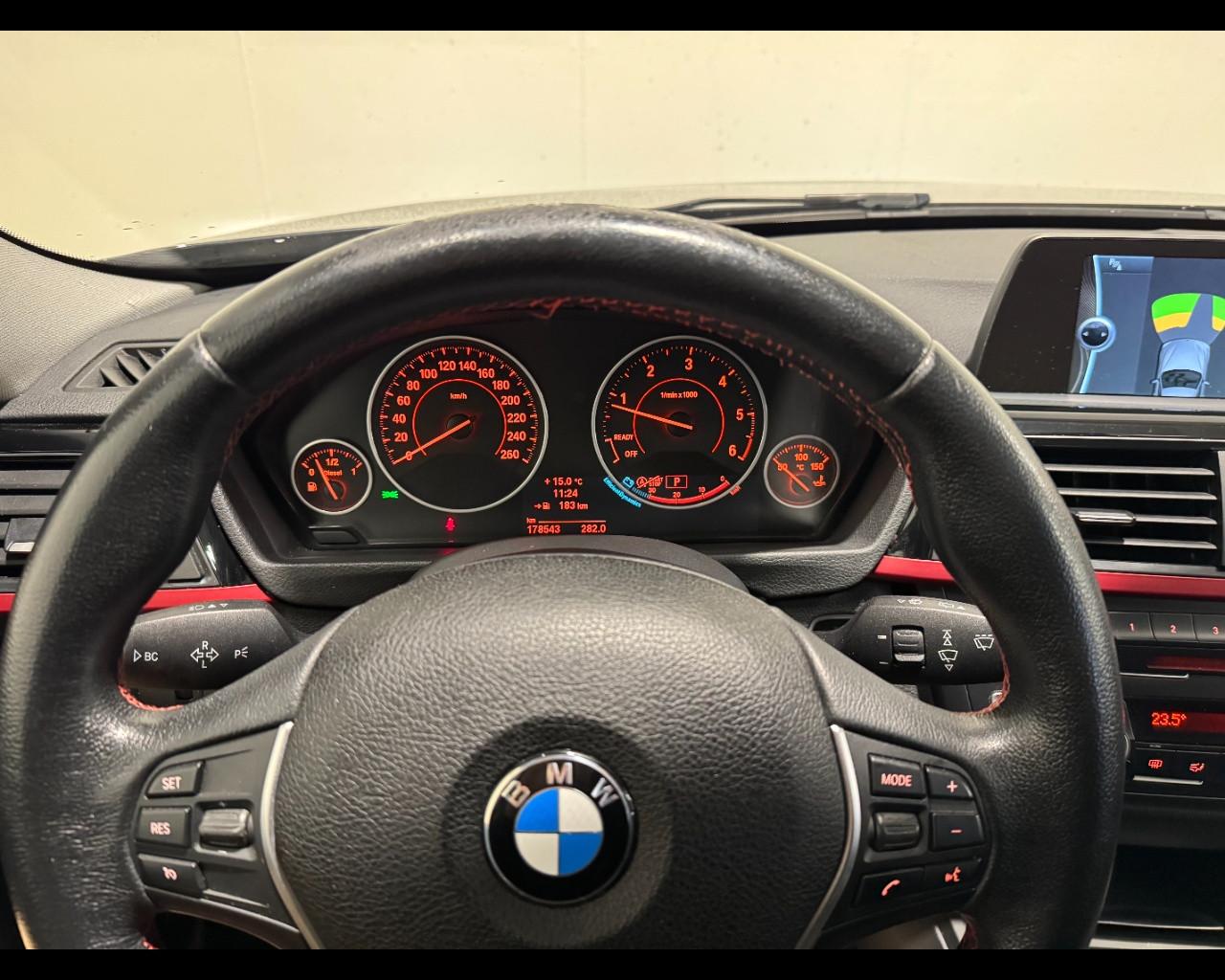 BMW 320d TOURING XDRIVE SPORT