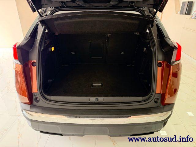 PEUGEOT 3008 BlueHDi 130 S&S Allure