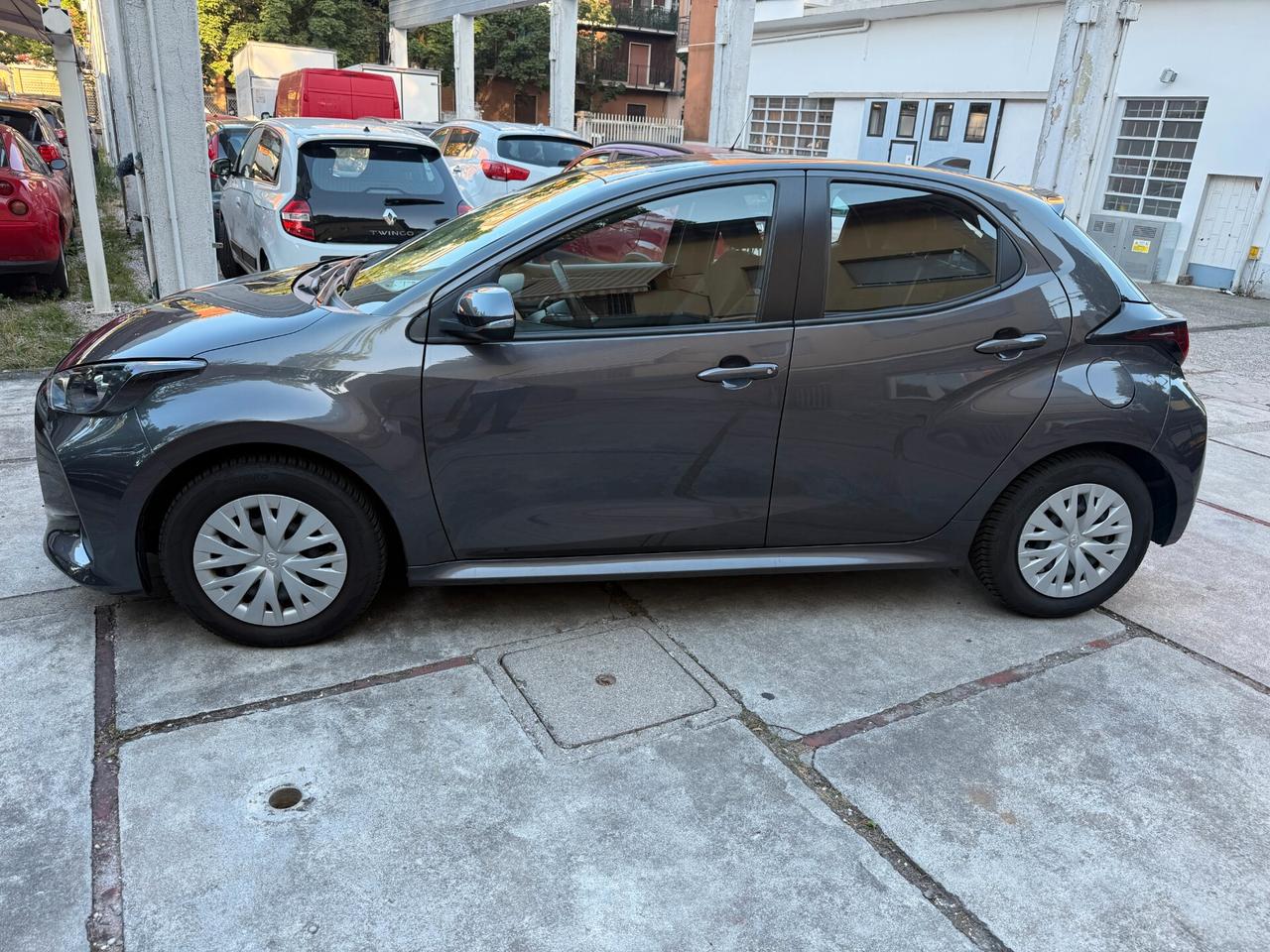 Toyota Yaris 1.0 5 porte Active
