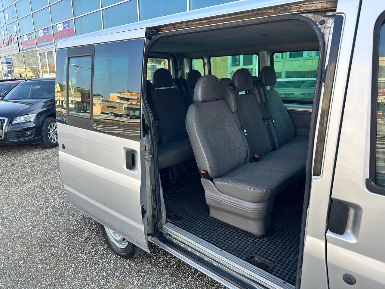 Ford Transit 9 posti t300 2.0 TD/100 74kw 101cv neopatentati