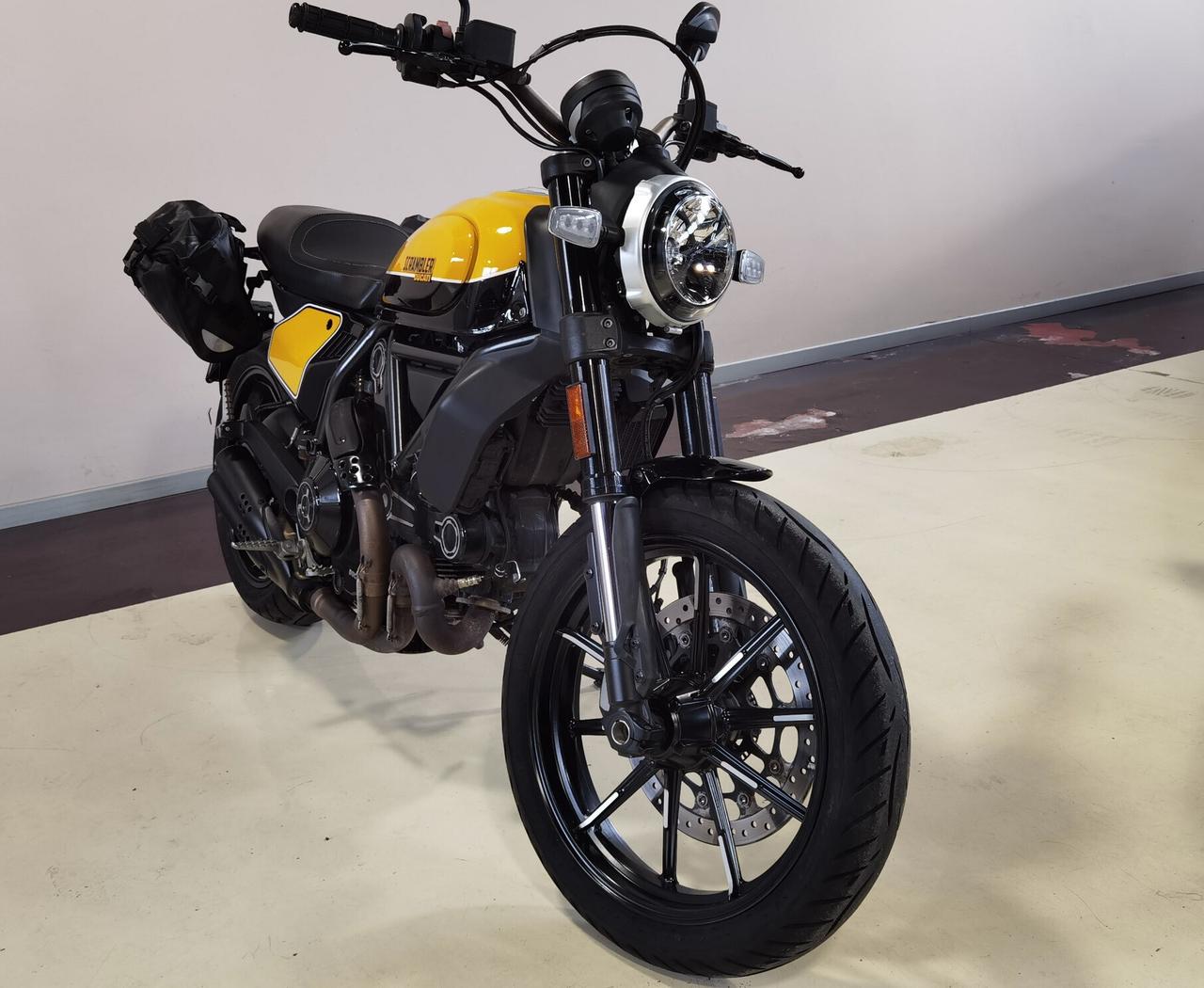 Ducati Scrambler FULL THROTTLE