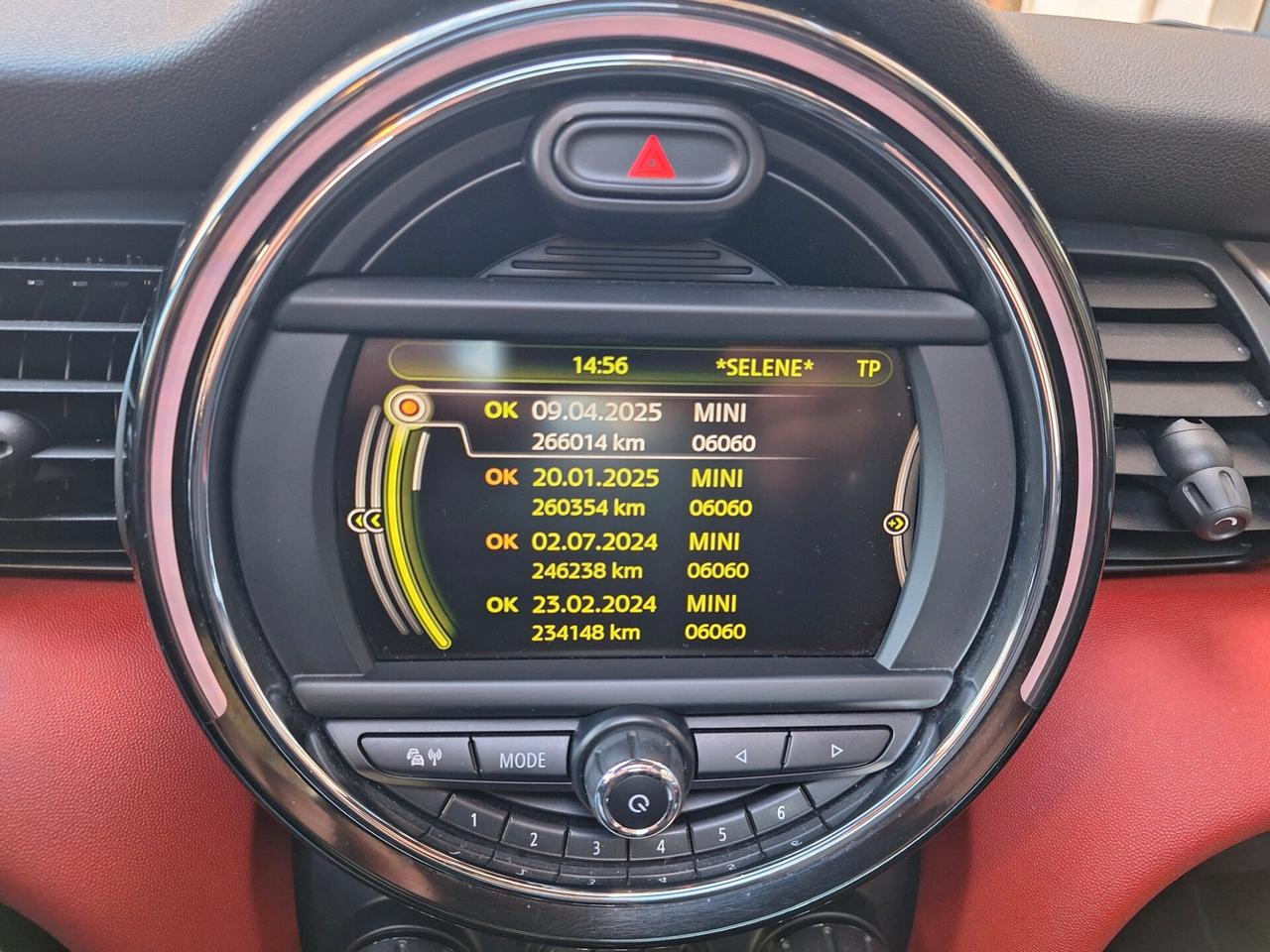 Mini 1.5 Cooper D Business XL 5 porte