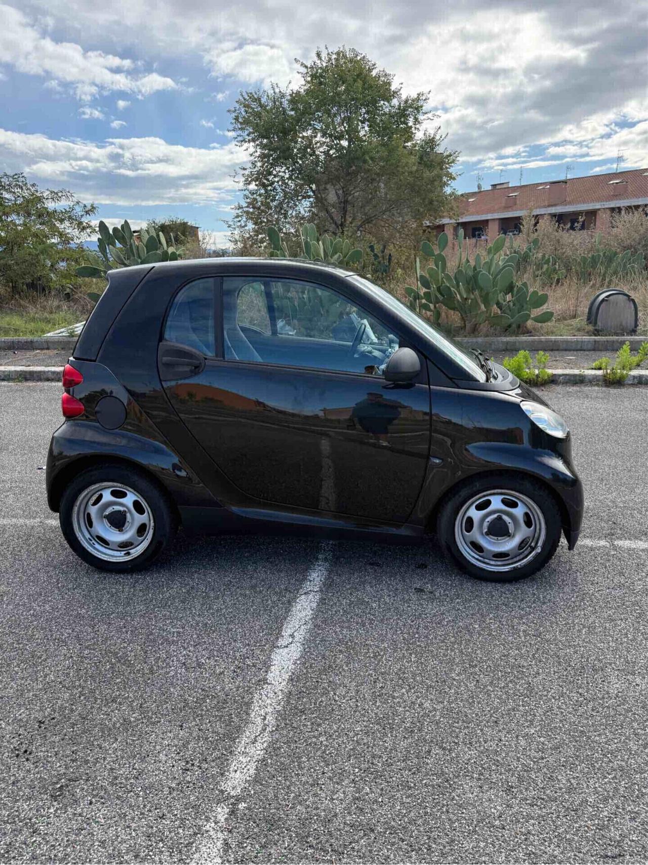 Smart 451 euro 5 neopatentati 85000 km garanzia permute