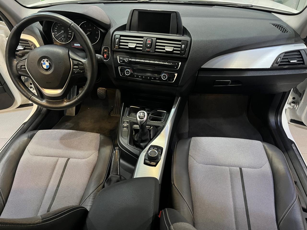 Bmw 118 118d 5p. Unique