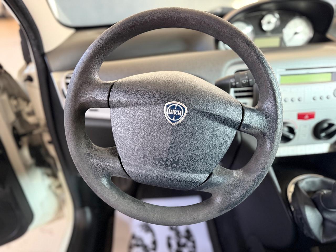 Lancia Ypsilon 1.3 MJT 75 CV Elle NEOPATENTATI