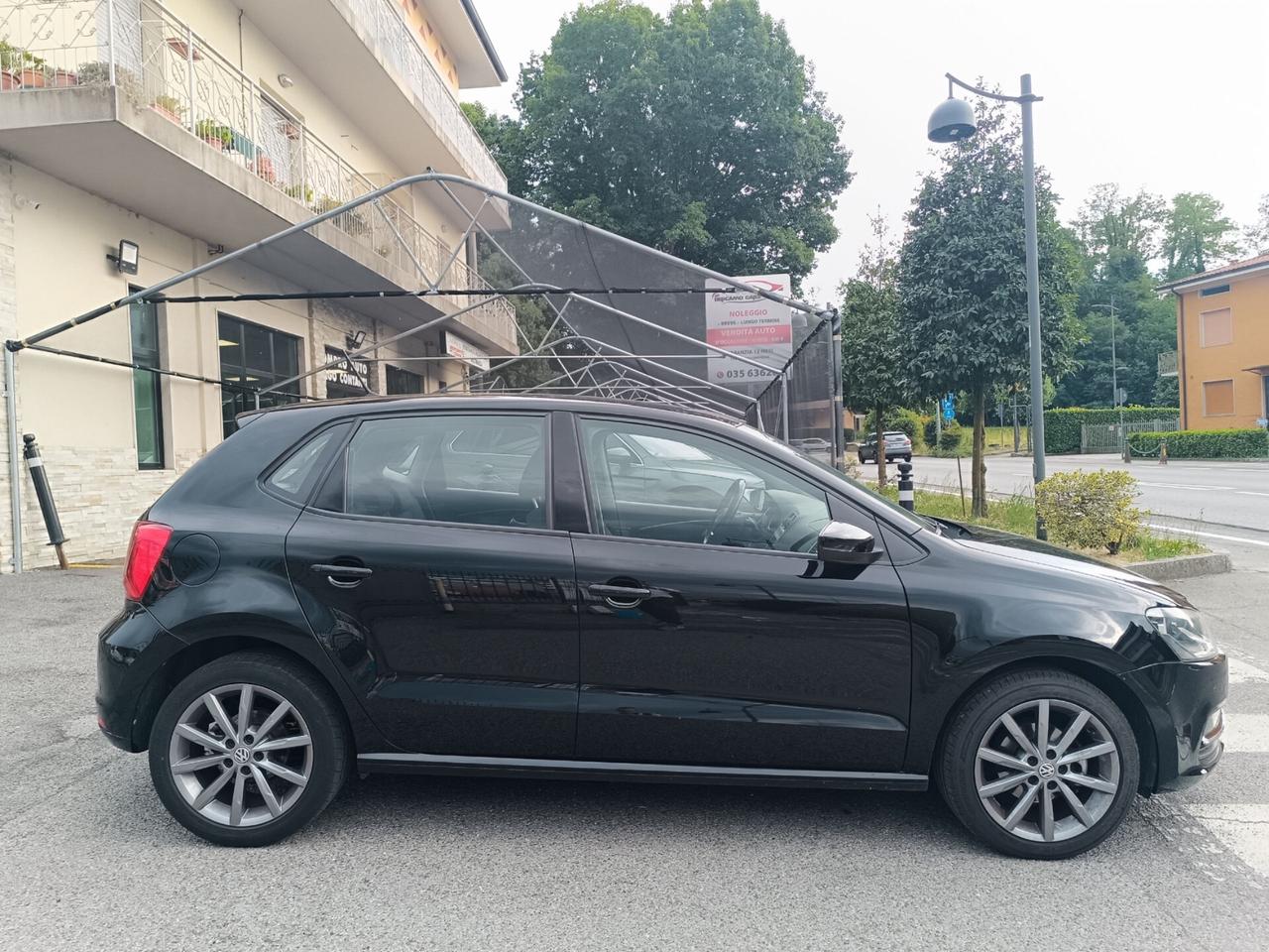 Volkswagen Polo 1.0 MPI Comfortline 50.000KM CERTIF.