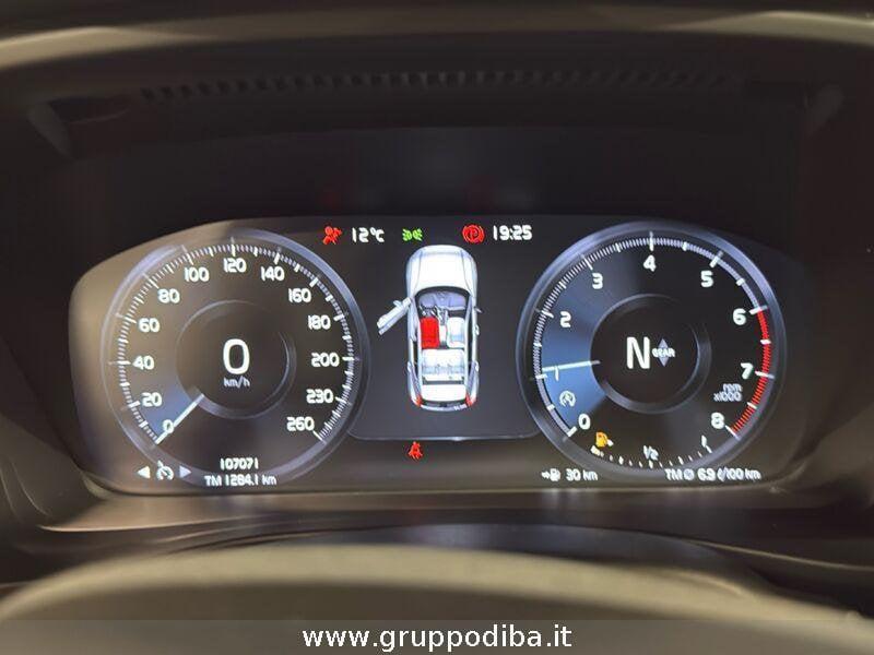 Volvo XC40 Benzina 1.5 t2 Momentum my21